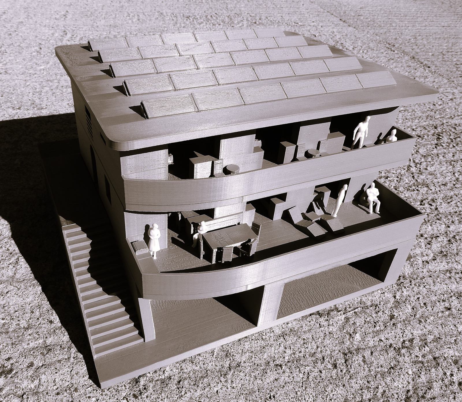 Aufgeschnittenes 3D-gedrucktes Architekturmodell mit sichtbaren Stockwerken